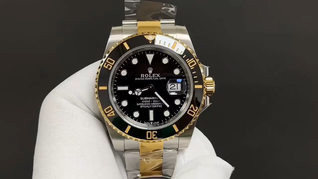 Rolex Submariner, Bicolor negro · 40 mm